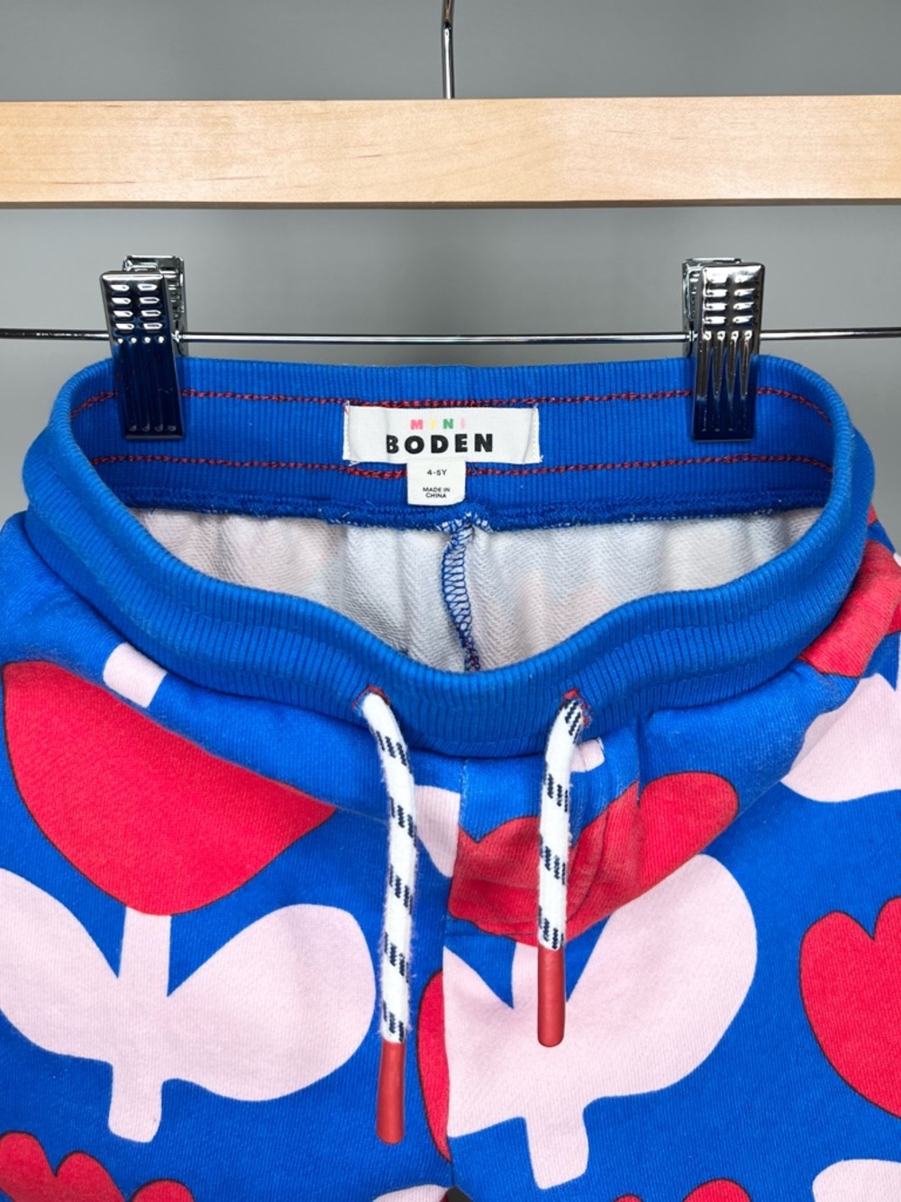 Mini Boden - Printed Sweatshirt and Joggers - Kingfisher Blue Bold Floral Tulips - Picture 6 of 10